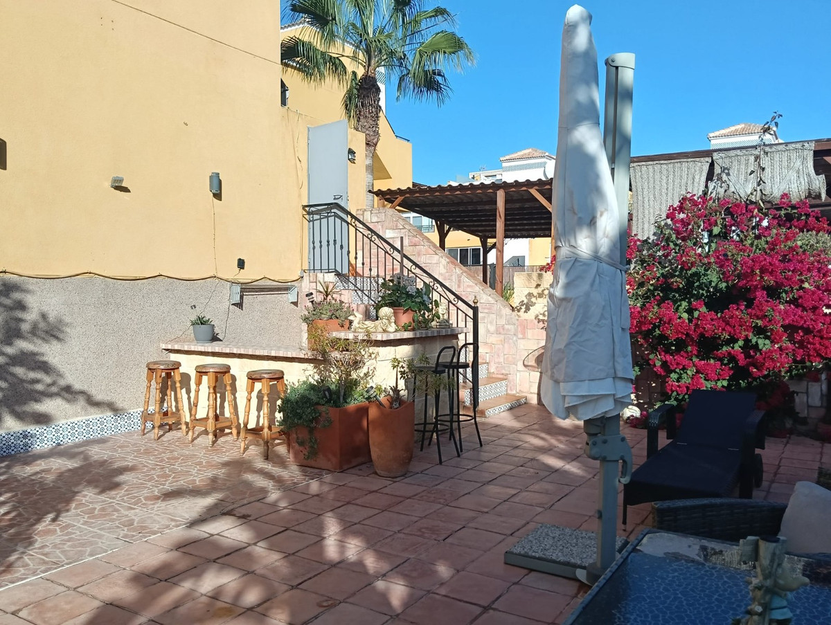 2 Bed Apartment for sale in Los Montesinos Costa Blanca, Alicante, Spain