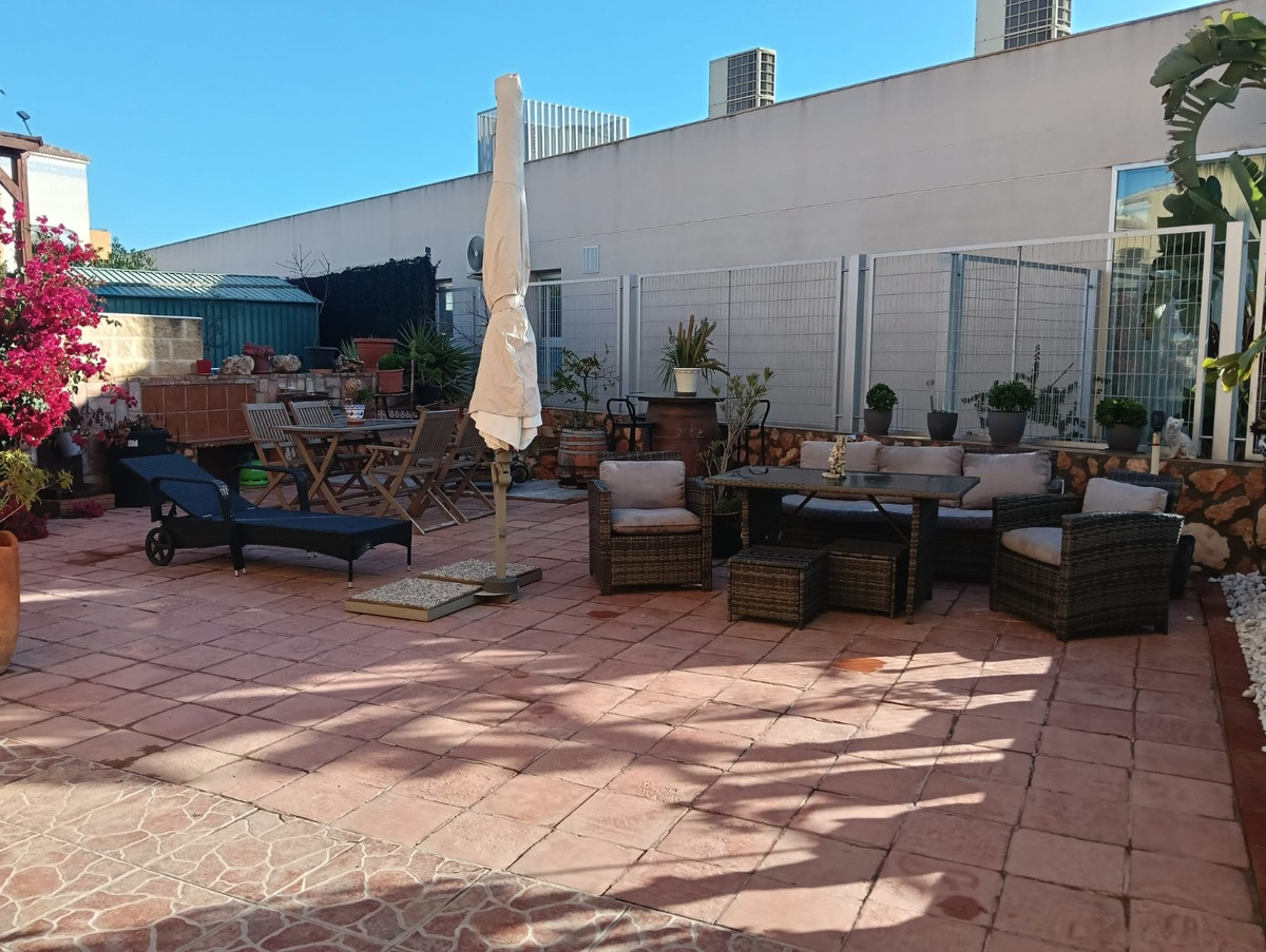 2 Bed Apartment for sale in Los Montesinos Costa Blanca, Alicante, Spain
