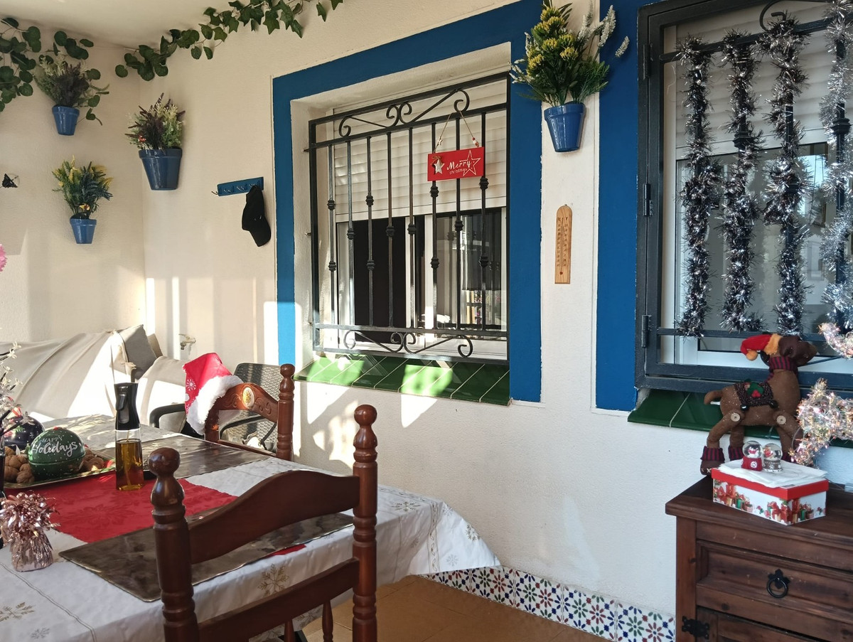 2 Bed Apartment for sale in Los Montesinos Costa Blanca, Alicante, Spain