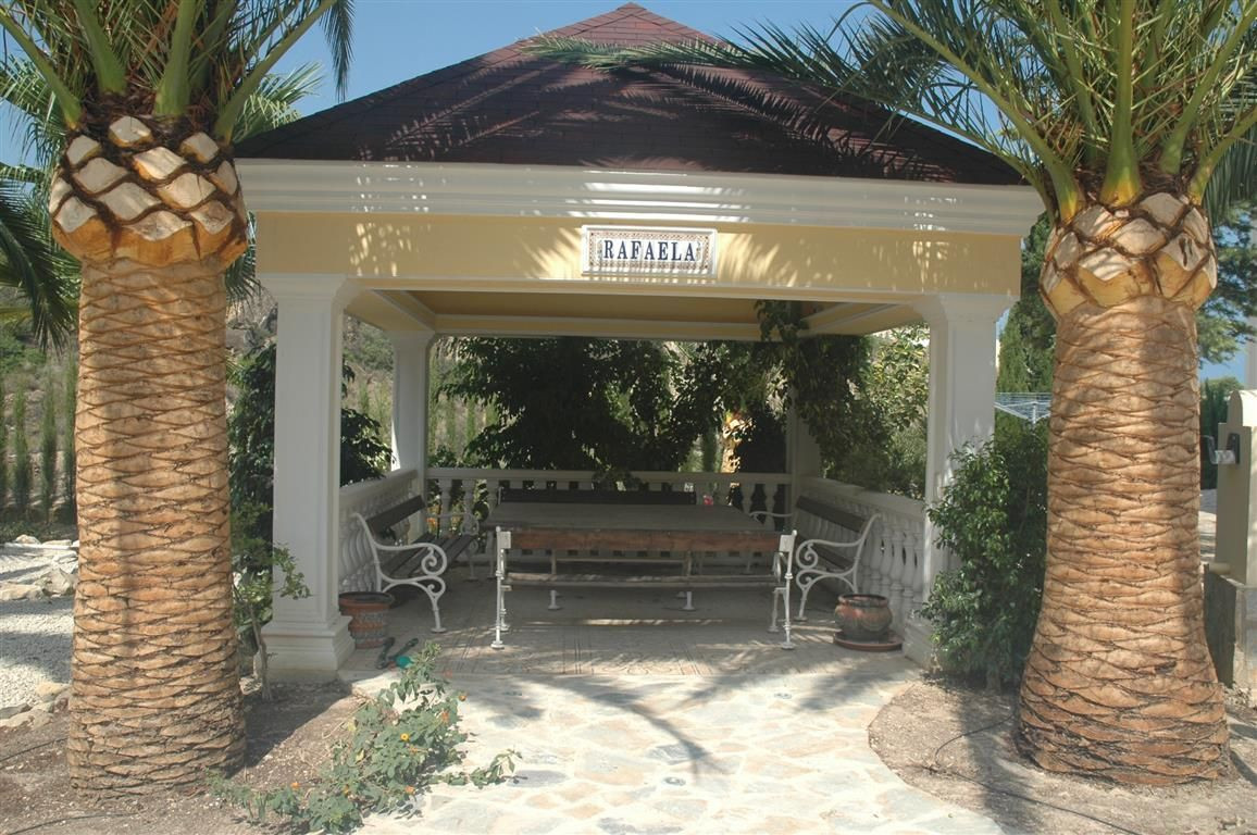 Se vende Villa - Chalet de 5 dormitorios en Costa Blanca, Alicante, España