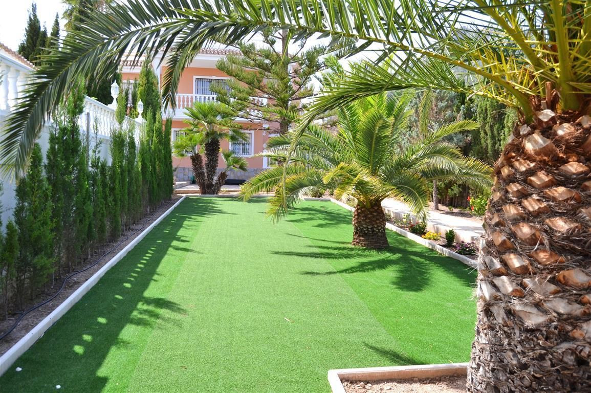 Se vende Villa - Chalet de 5 dormitorios en Costa Blanca, Alicante, España