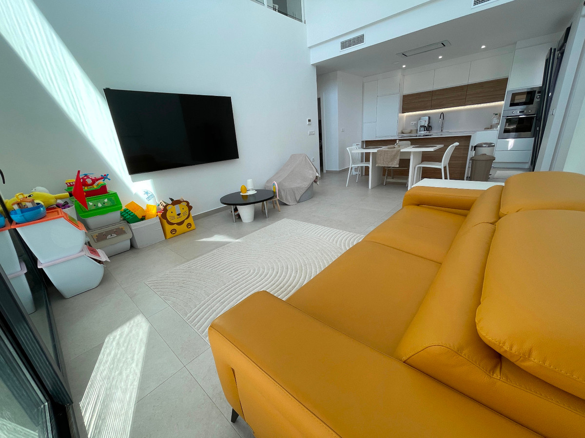 Se vende Villa - Chalet de 3 dormitorios en Costa Blanca, Alicante, España