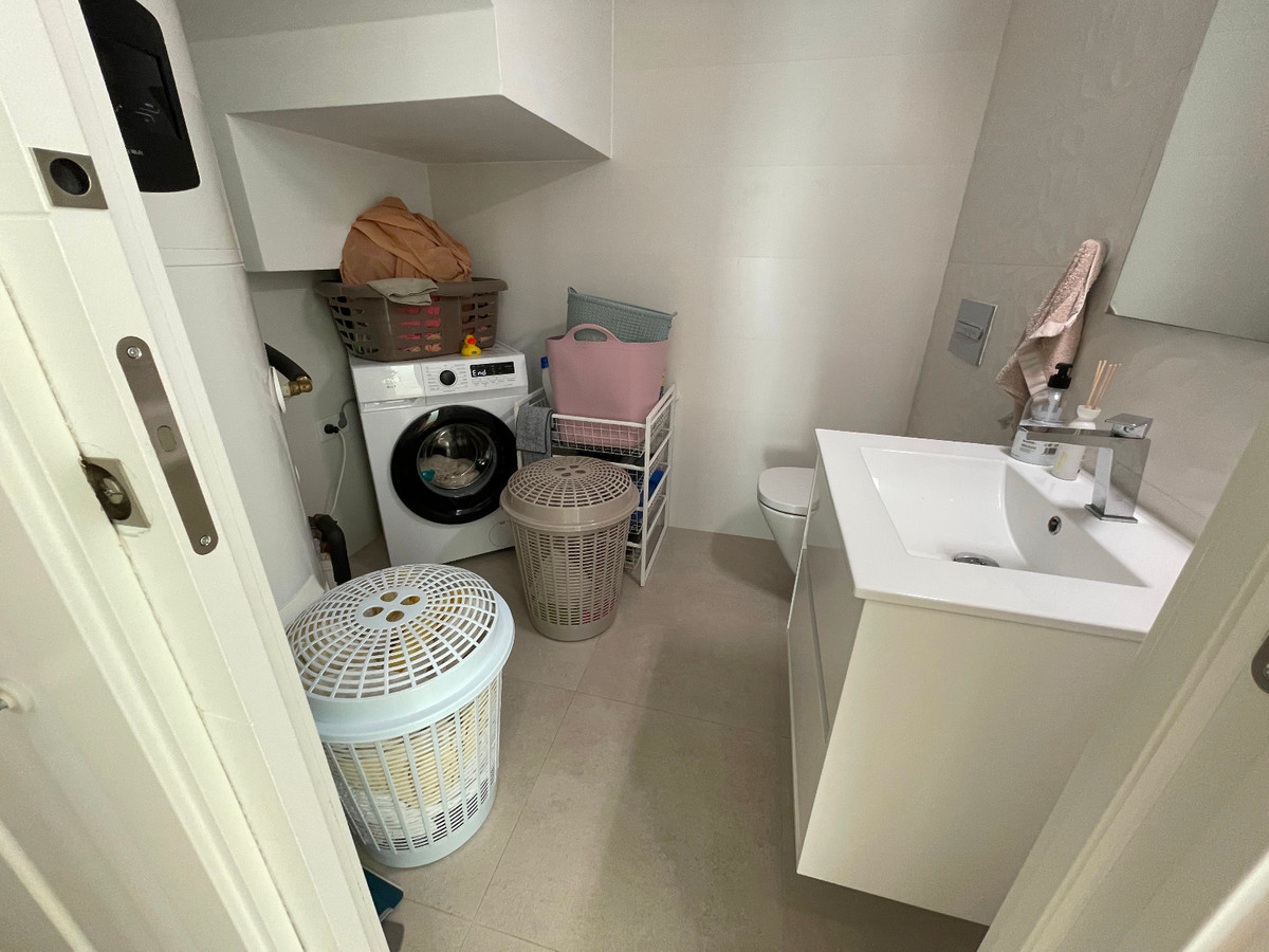 Se vende Villa - Chalet de 3 dormitorios en Costa Blanca, Alicante, España