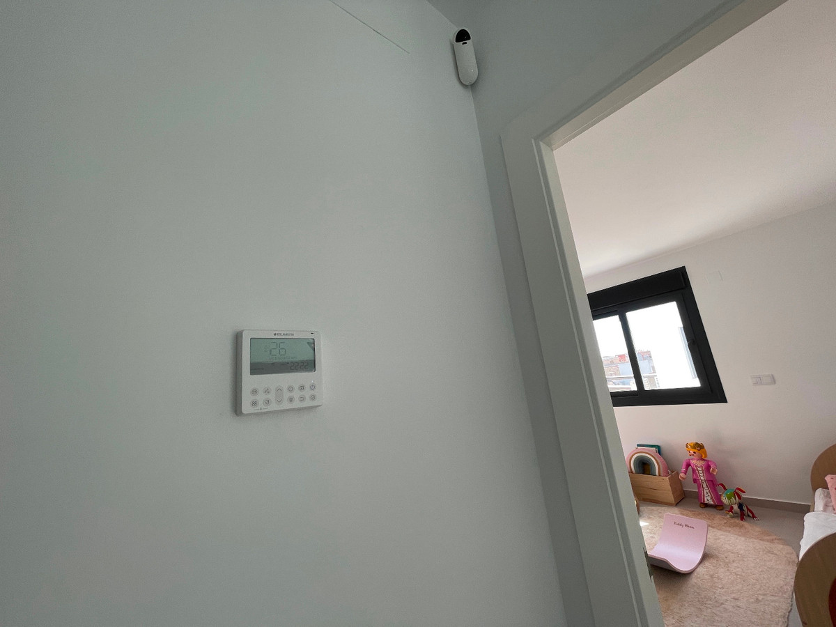 Se vende Villa - Chalet de 3 dormitorios en Costa Blanca, Alicante, España