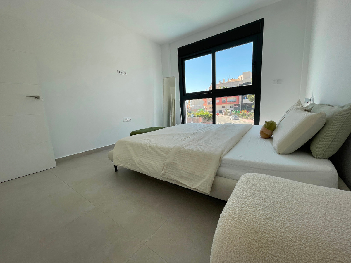 Se vende Villa - Chalet de 3 dormitorios en Costa Blanca, Alicante, España