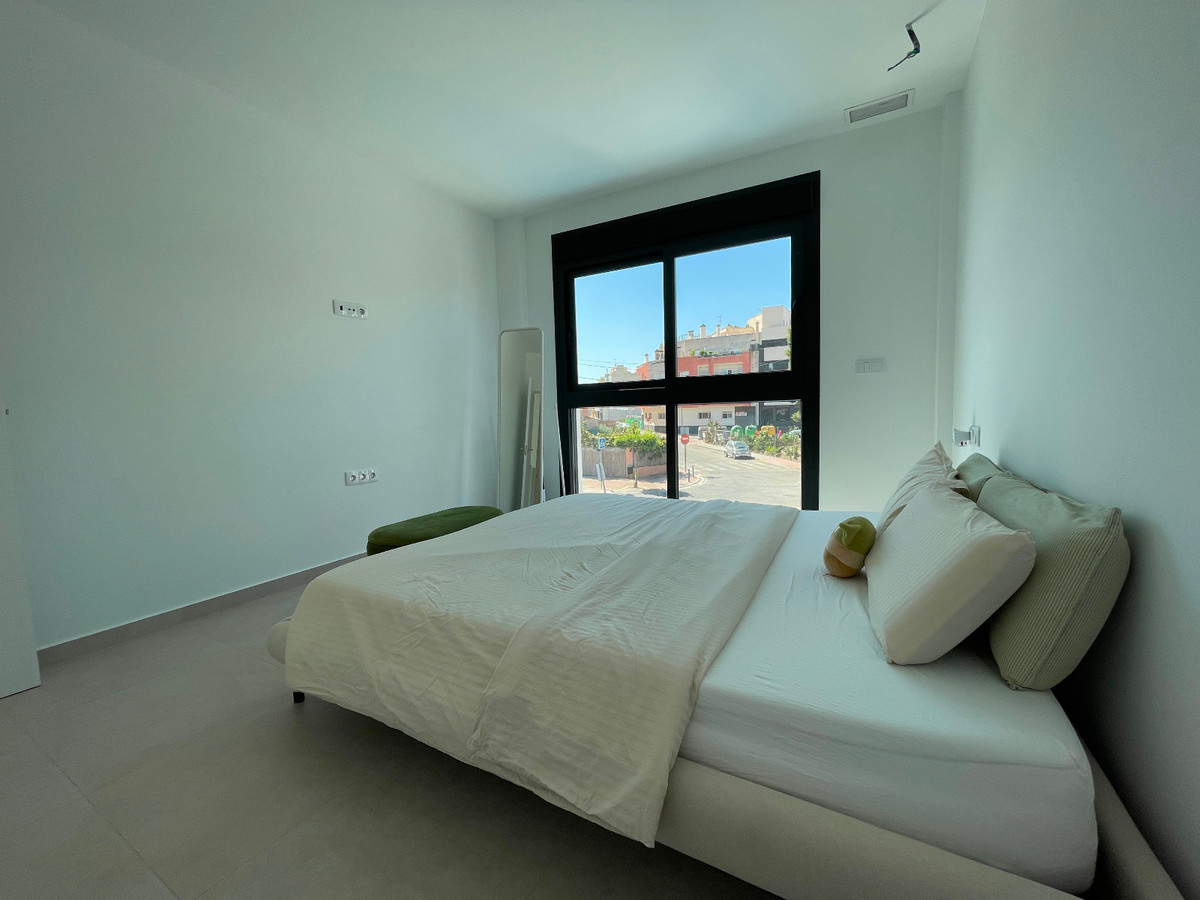 Se vende Villa - Chalet de 3 dormitorios en Costa Blanca, Alicante, España