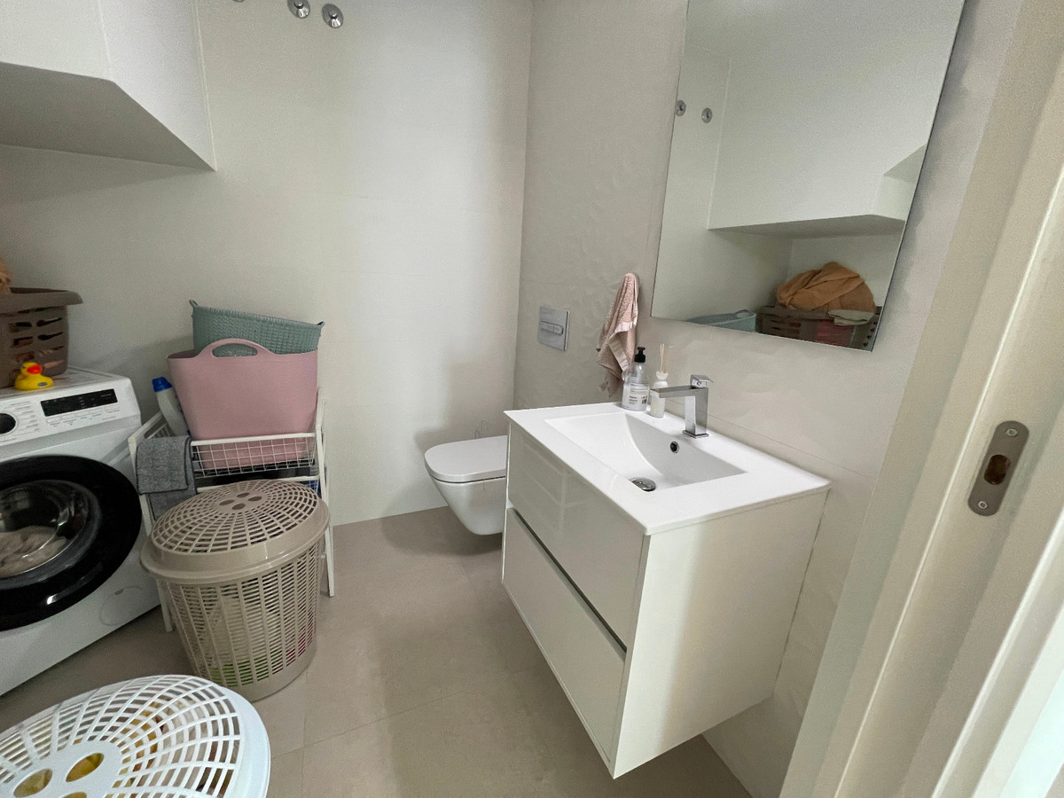 Se vende Villa - Chalet de 3 dormitorios en Costa Blanca, Alicante, España