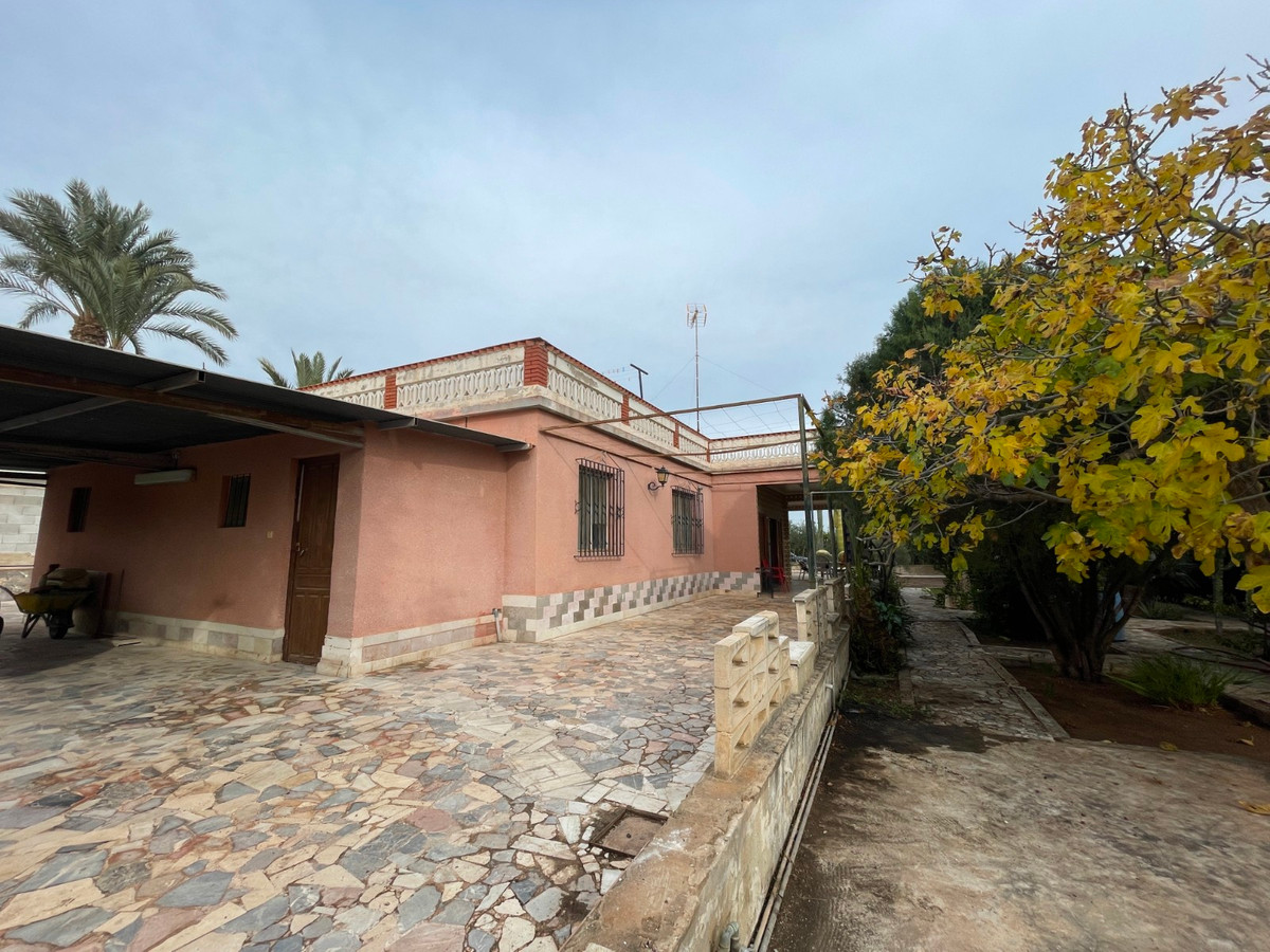 Se vende Villa - Chalet de 4 dormitorios en Costa Blanca, Alicante, España