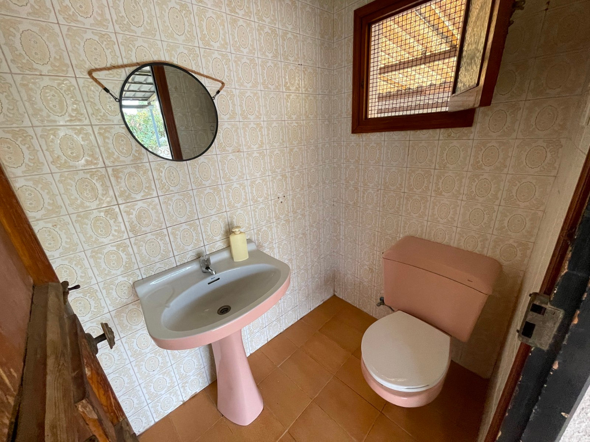 Se vende Villa - Chalet de 4 dormitorios en Costa Blanca, Alicante, España