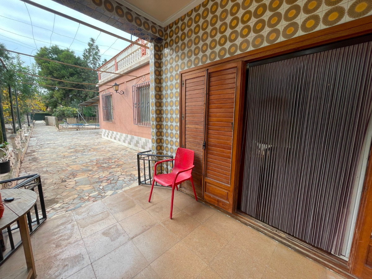 Se vende Villa - Chalet de 4 dormitorios en Costa Blanca, Alicante, España