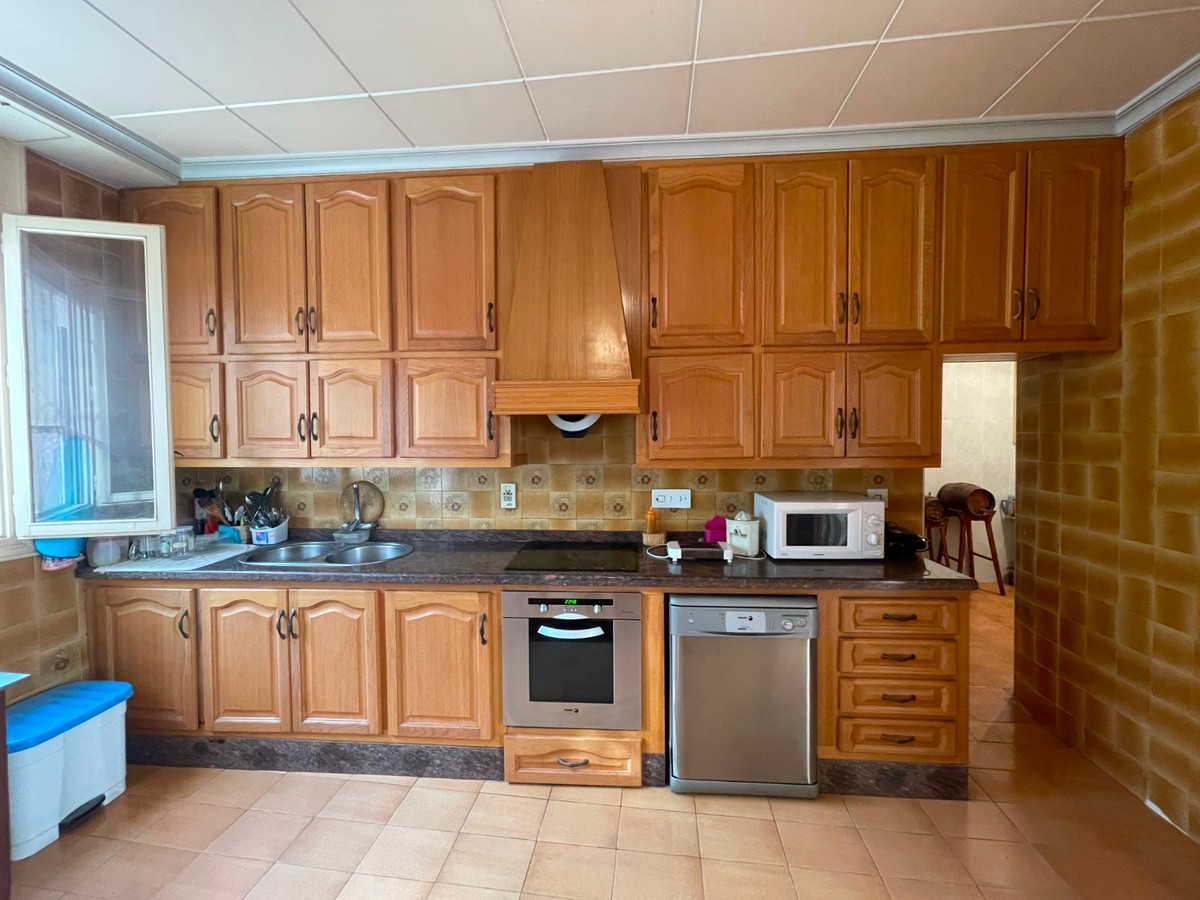 Se vende Villa - Chalet de 4 dormitorios en Costa Blanca, Alicante, España