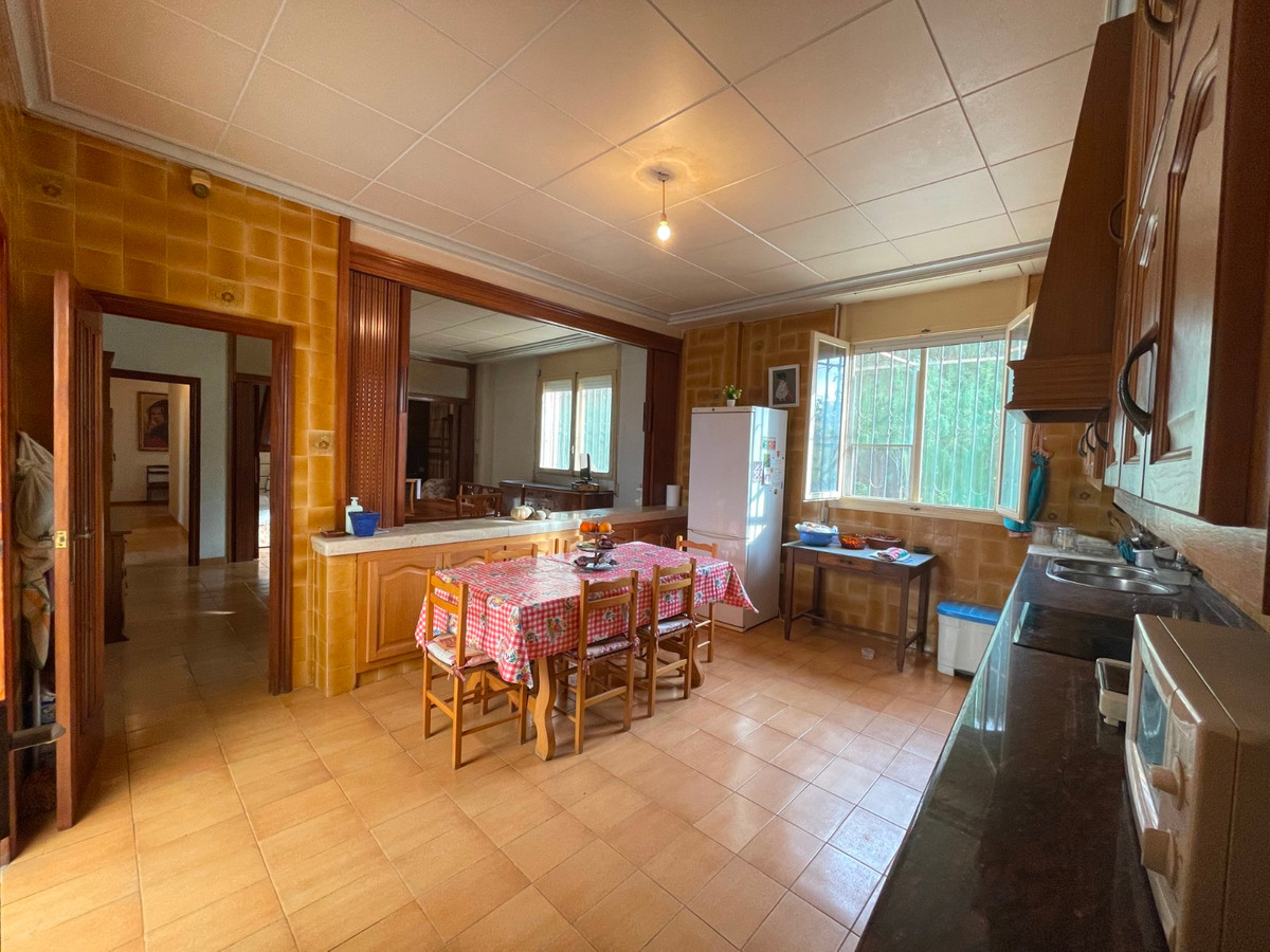 Se vende Villa - Chalet de 4 dormitorios en Costa Blanca, Alicante, España