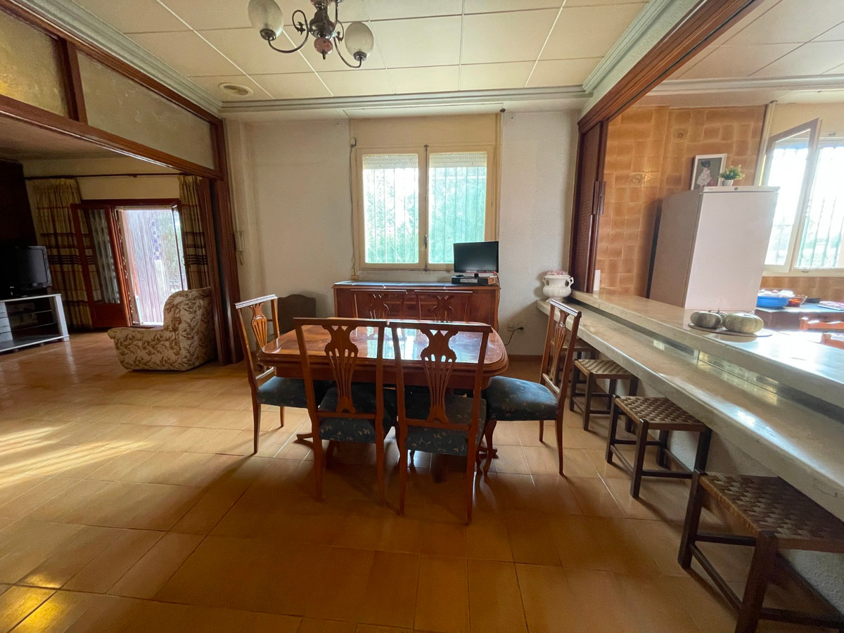 Se vende Villa - Chalet de 4 dormitorios en Costa Blanca, Alicante, España