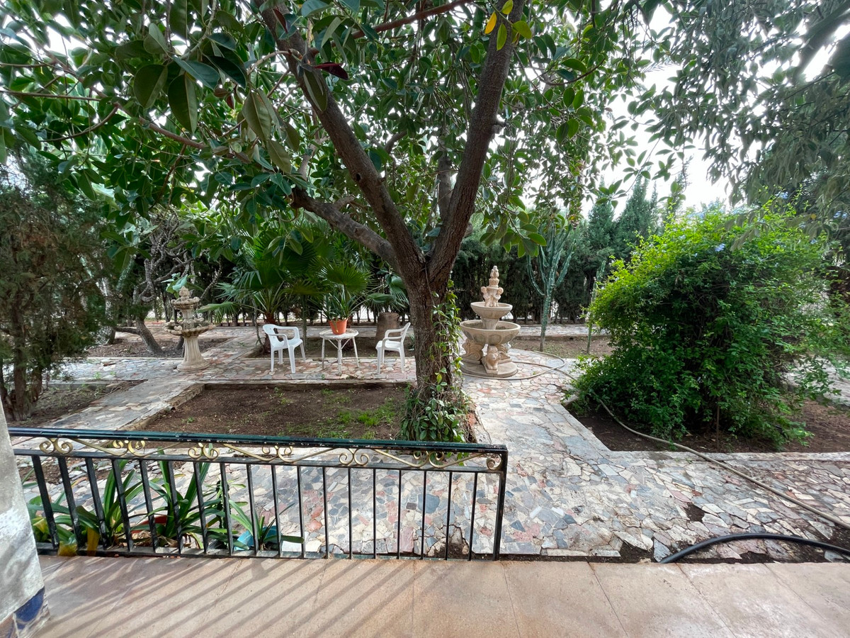 Se vende Villa - Chalet de 4 dormitorios en Costa Blanca, Alicante, España
