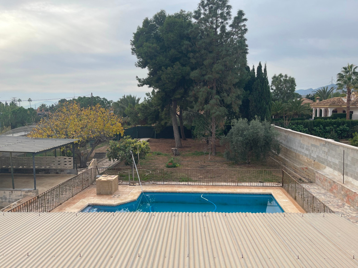 Se vende Villa - Chalet de 4 dormitorios en Costa Blanca, Alicante, España