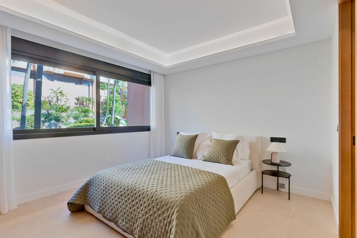 3 Bed Apartment for sale in Nueva Andalucía Costa Del Sol, Málaga, Spain
