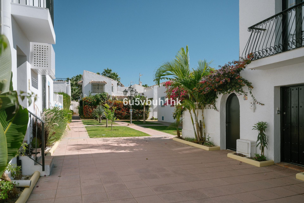 Se vende Apartamento Planta Baja de 1 dormitorios en Costa Del Sol, Málaga, España