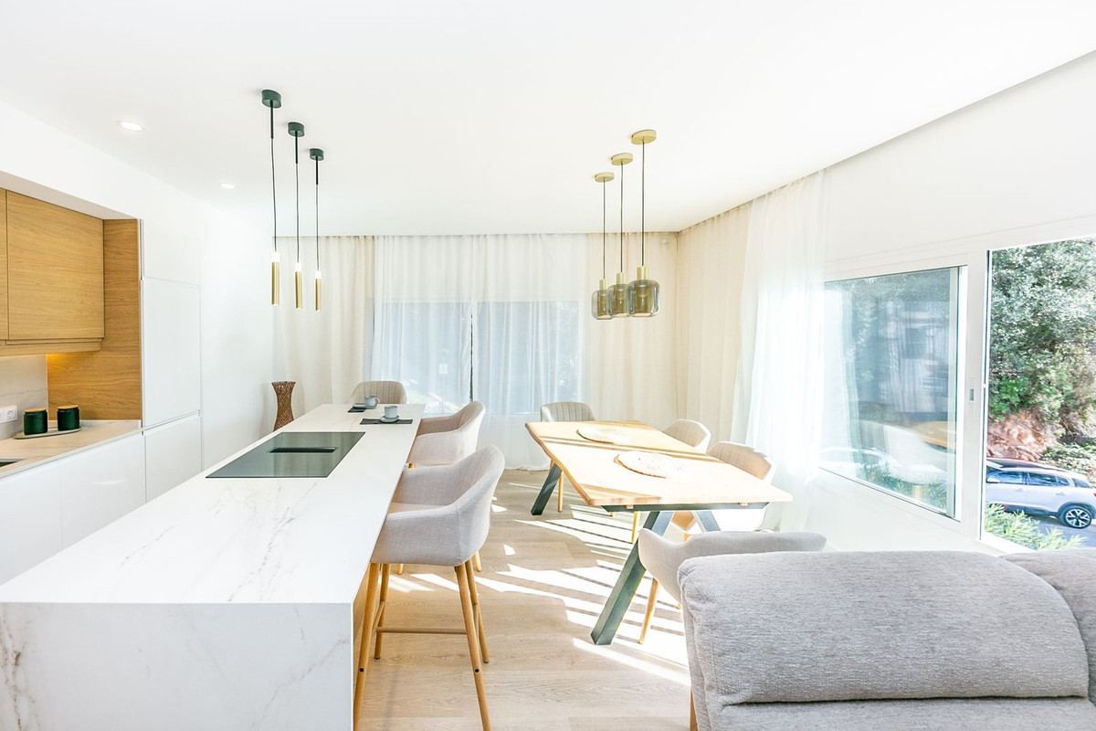 Se vende Villa - Chalet de 3 dormitorios en Costa Del Sol, Málaga, España