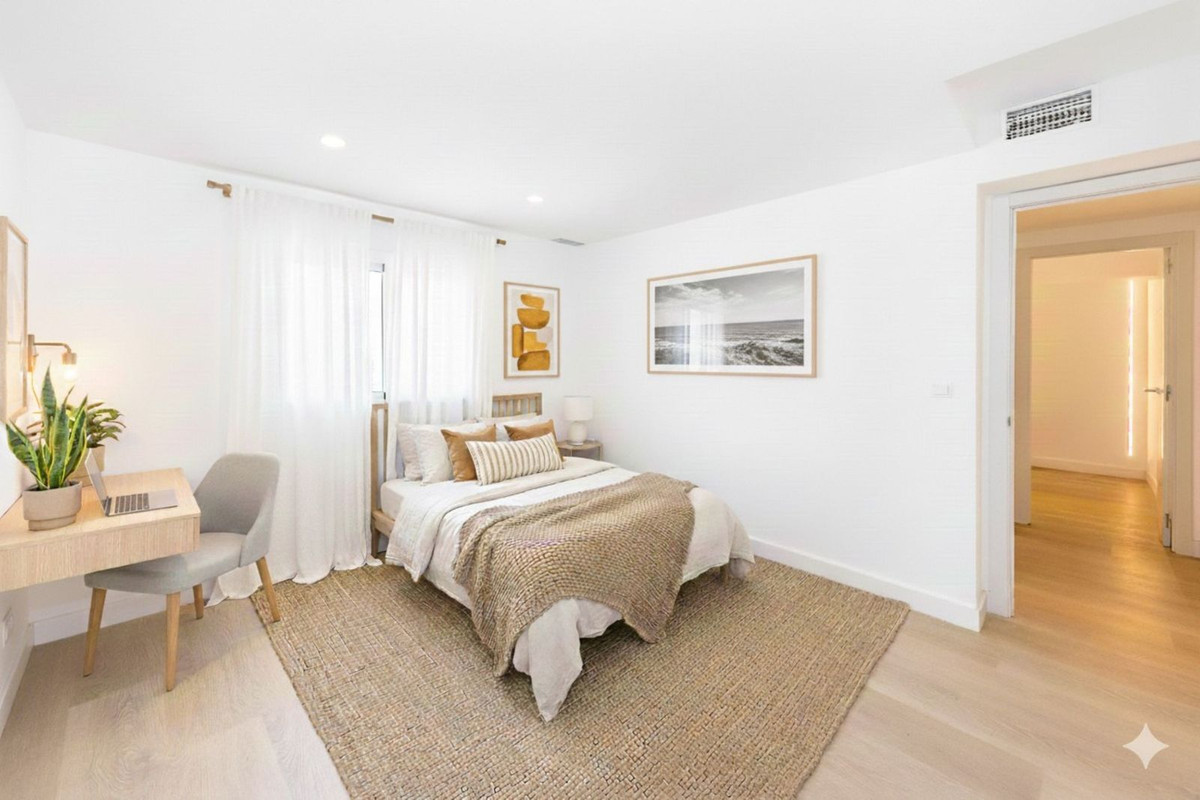 Se vende Villa - Chalet de 3 dormitorios en Costa Del Sol, Málaga, España