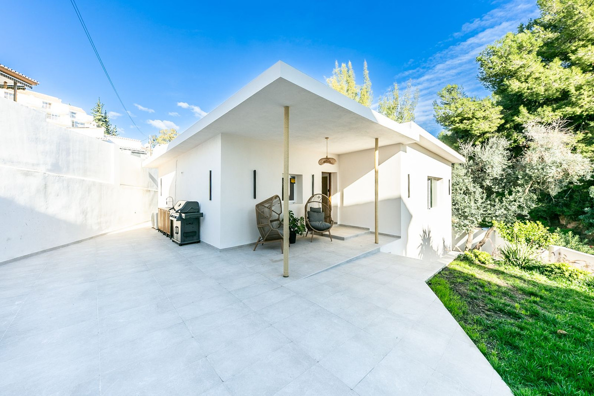 Se vende Villa - Chalet de 3 dormitorios en Costa Del Sol, Málaga, España