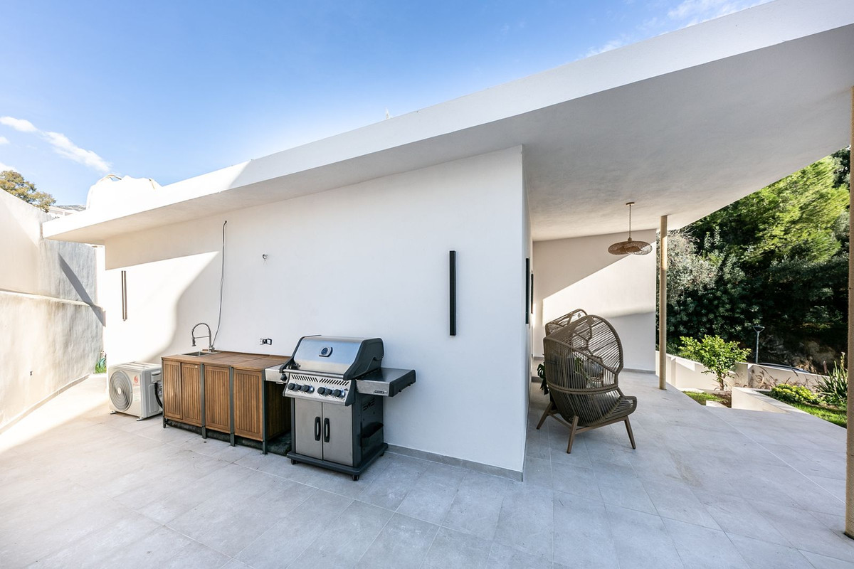 Se vende Villa - Chalet de 3 dormitorios en Costa Del Sol, Málaga, España