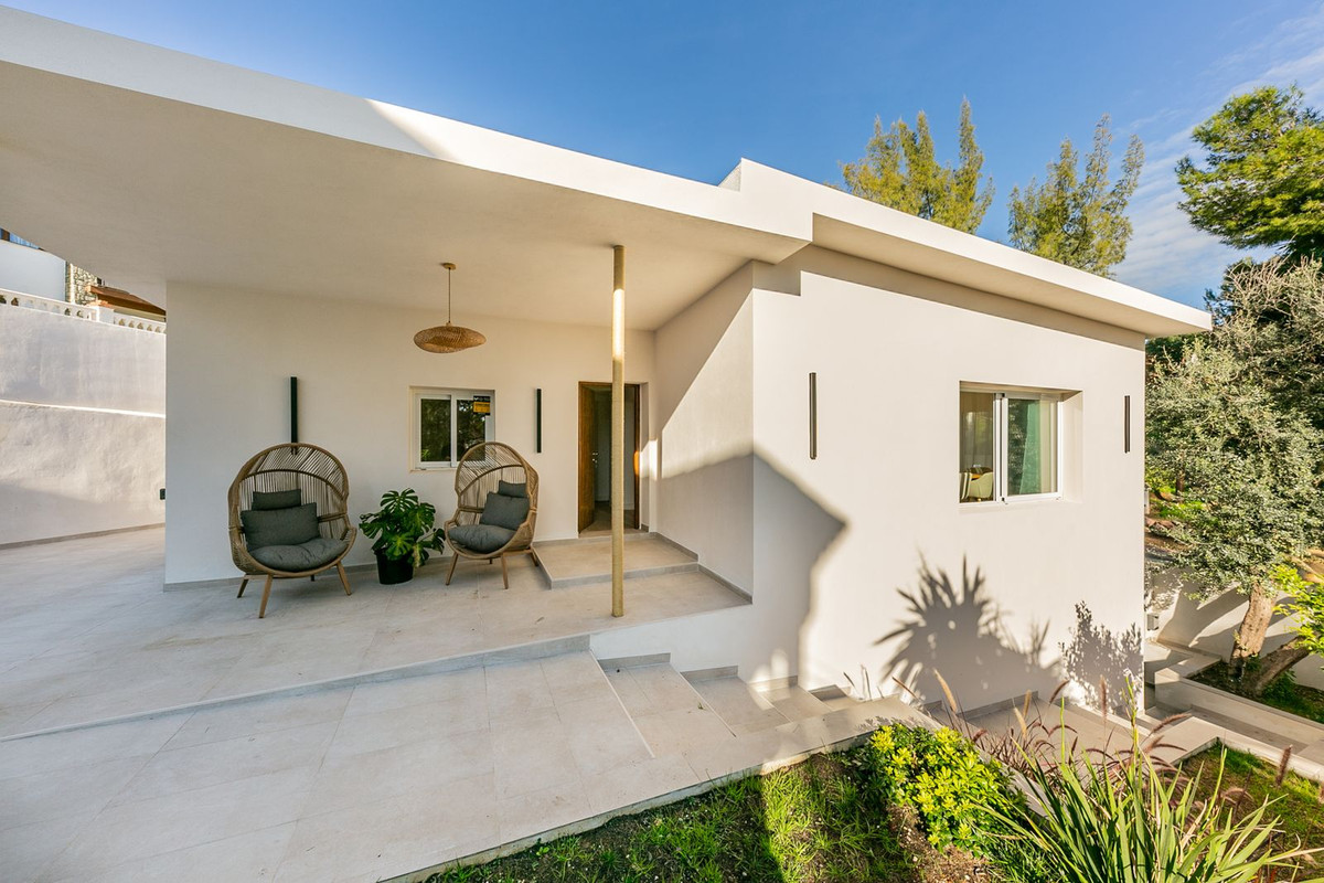 Se vende Villa - Chalet de 3 dormitorios en Costa Del Sol, Málaga, España