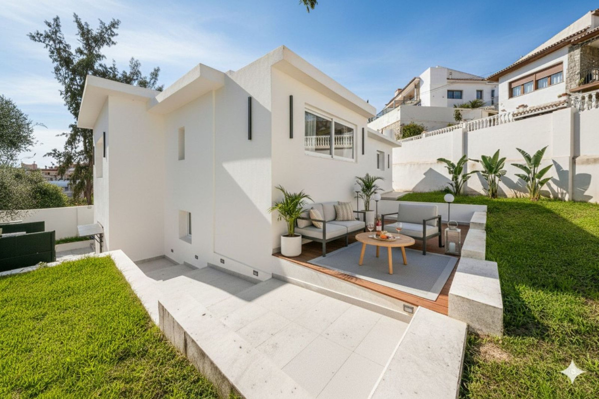 Se vende Villa - Chalet de 3 dormitorios en Costa Del Sol, Málaga, España