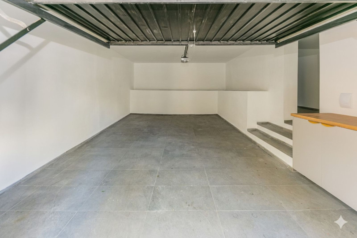 Se vende Villa - Chalet de 3 dormitorios en Costa Del Sol, Málaga, España