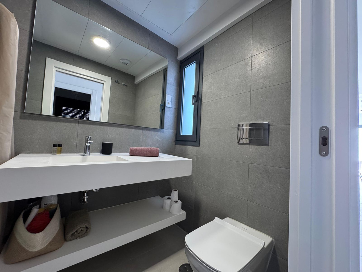 Se vende Ático de 2 dormitorios en Costa Del Sol, Málaga, España