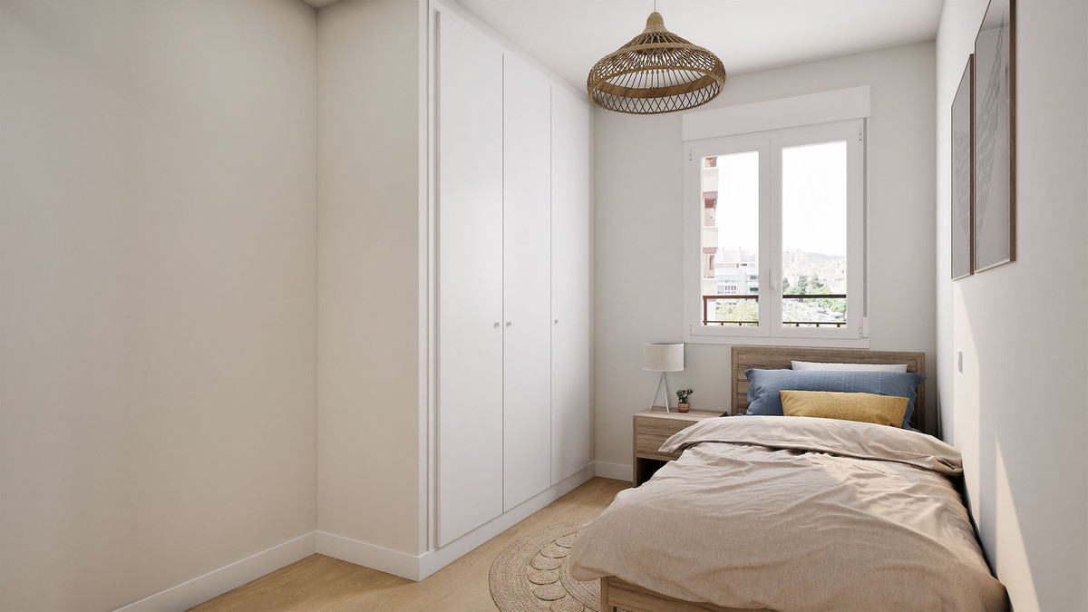 3 Bed Apartment for sale in Fuengirola Costa Del Sol, Málaga, Spain