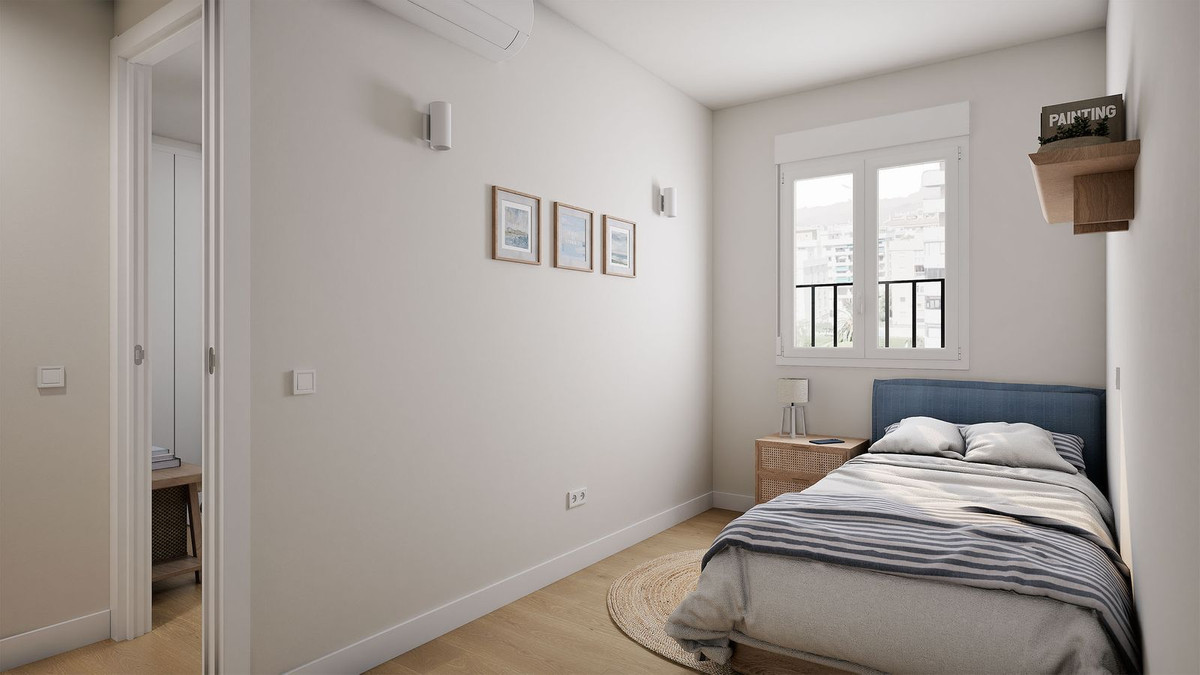 3 Bed Apartment for sale in Fuengirola Costa Del Sol, Málaga, Spain