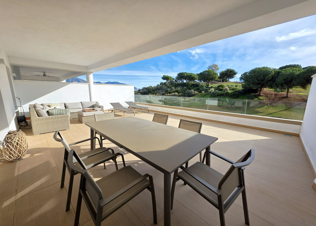 Se vende Apartamento Planta Media de 2 dormitorios en Costa Del Sol, Málaga, España