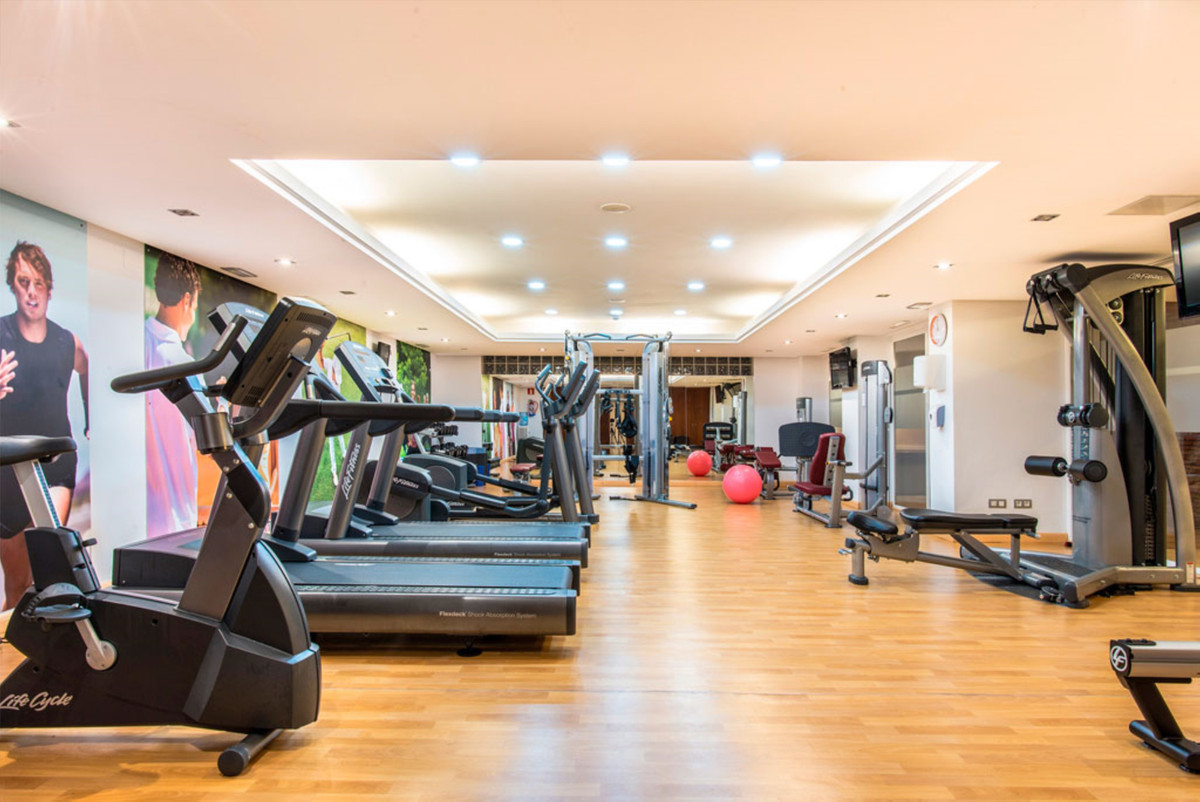 Se vende Apartamento Planta Media de 2 dormitorios en Costa Del Sol, Málaga, España