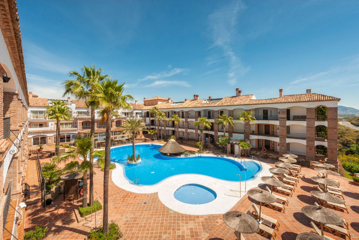 Se vende Apartamento Planta Media de 2 dormitorios en Costa Del Sol, Málaga, España