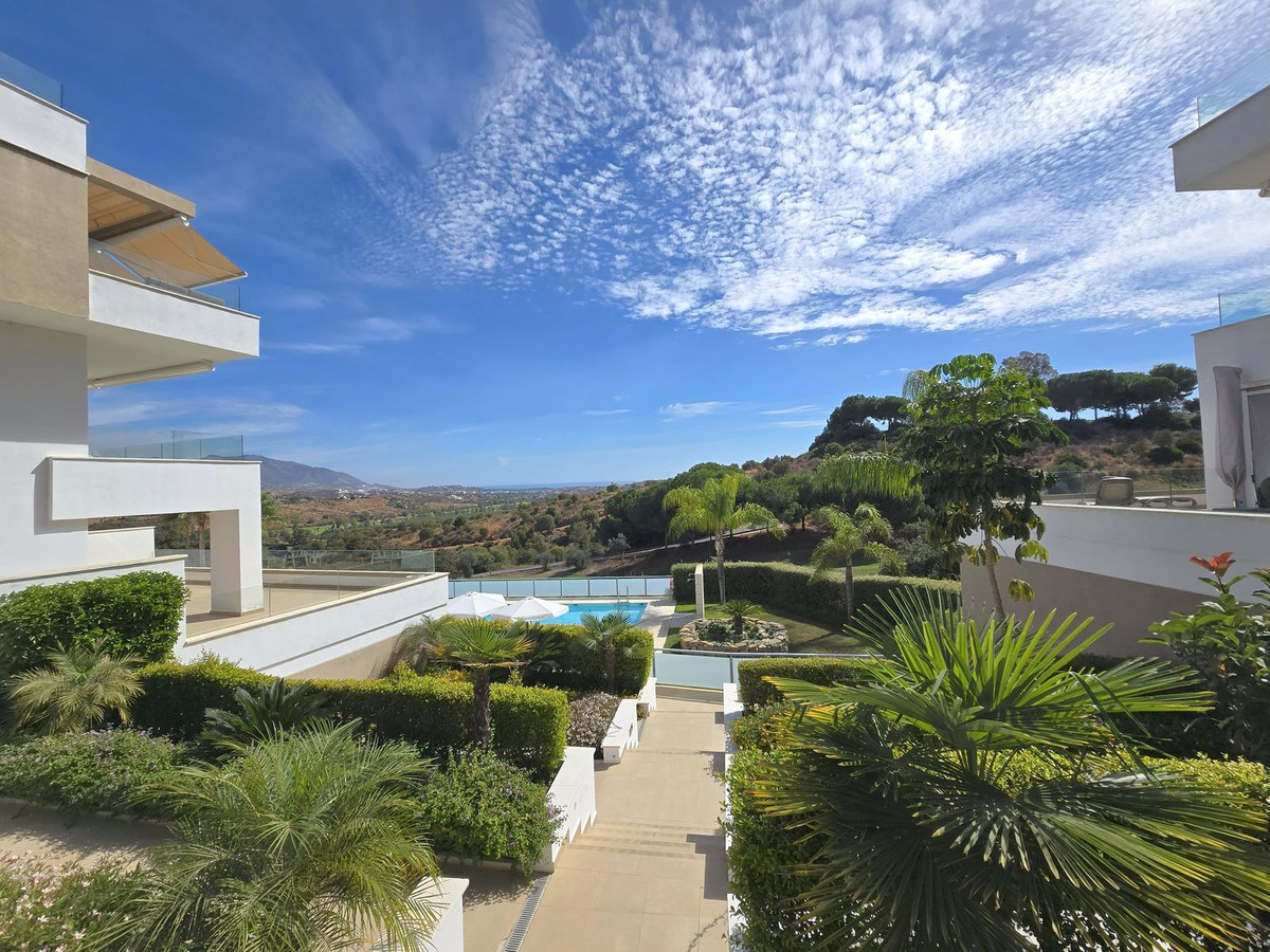 Se vende Apartamento Planta Media de 2 dormitorios en Costa Del Sol, Málaga, España
