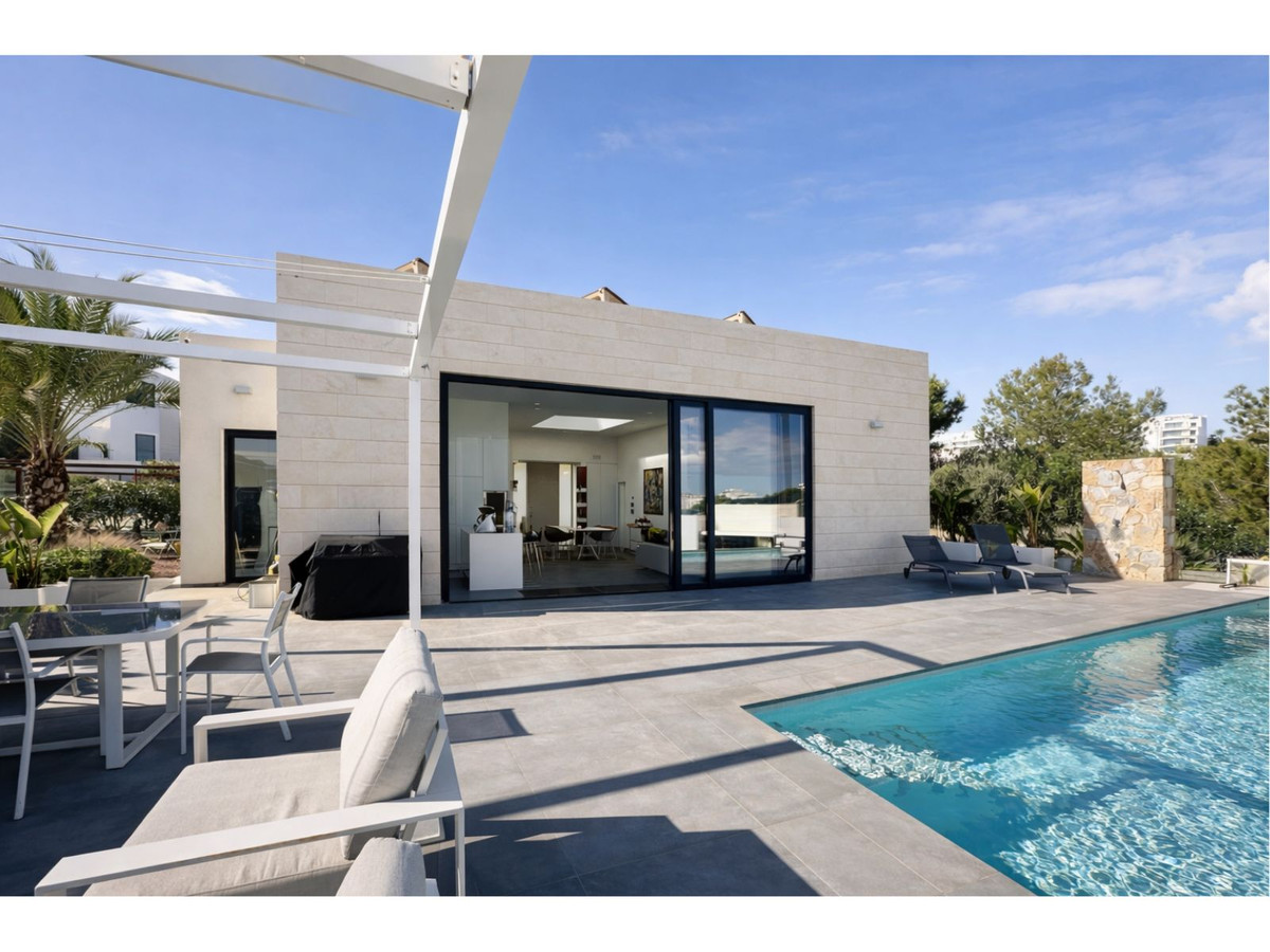 4 Bed Townhouse for sale in Las Colinas Golf Costa Blanca, Alicante, Spain