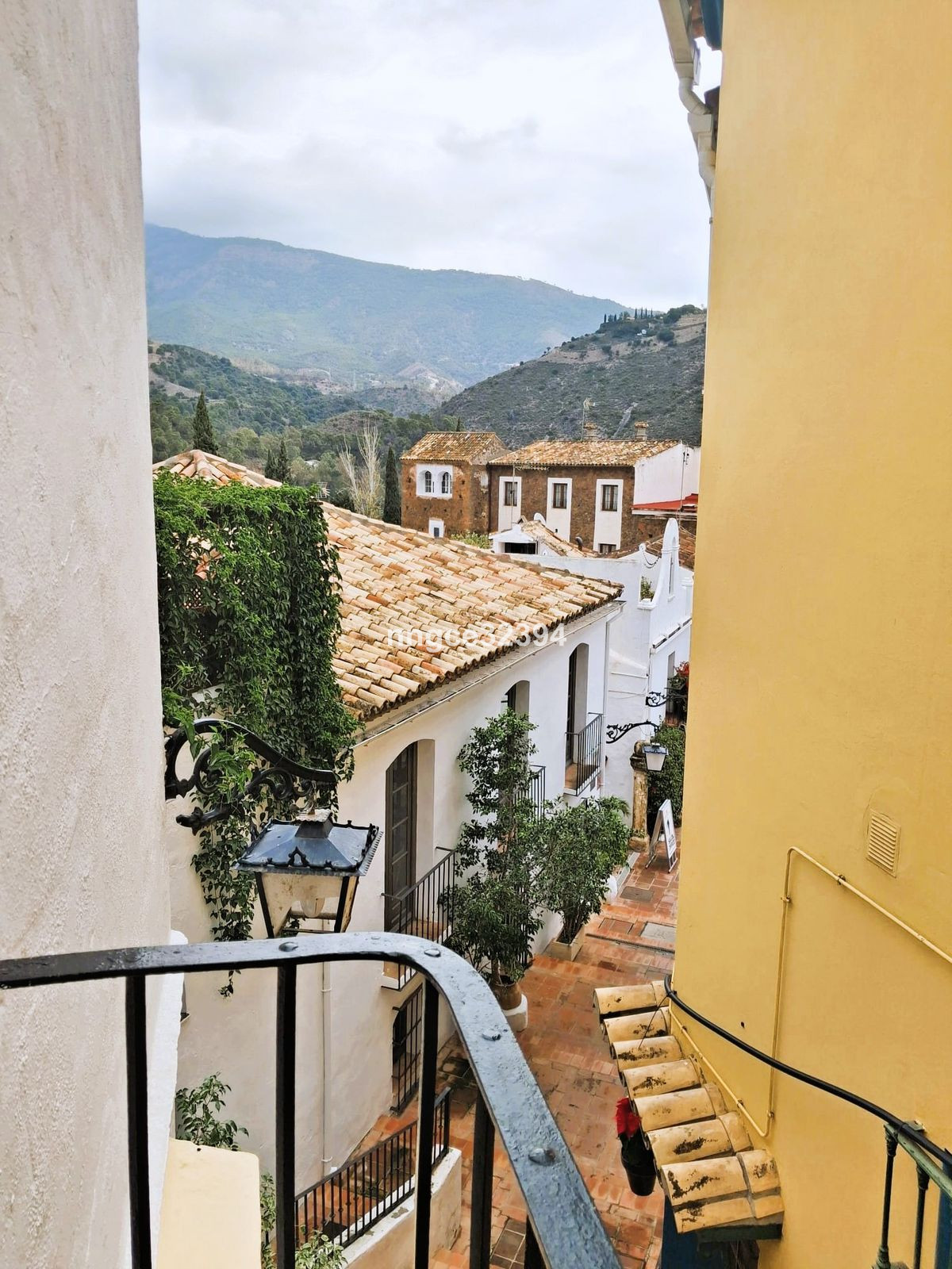 4 Bed Townhouse for sale in Benahavís Costa Del Sol, Málaga, Spain