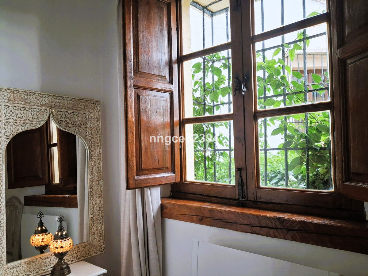 4 Bed Townhouse for sale in Benahavís Costa Del Sol, Málaga, Spain