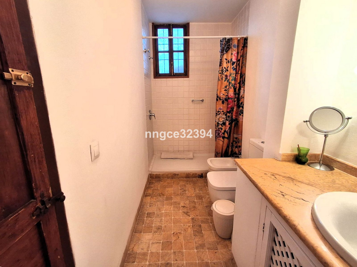 4 Bed Townhouse for sale in Benahavís Costa Del Sol, Málaga, Spain