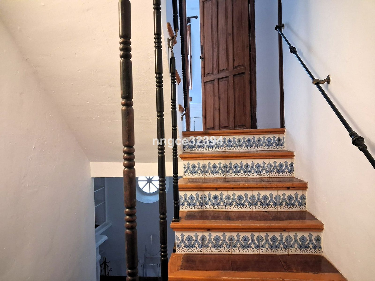 4 Bed Townhouse for sale in Benahavís Costa Del Sol, Málaga, Spain