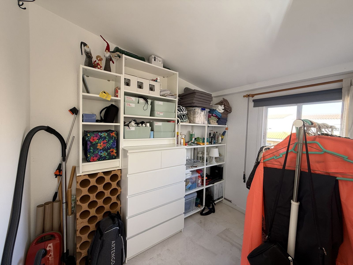 3 Bed Apartment for sale in Benalmadena Costa Costa Del Sol, Málaga, Spain