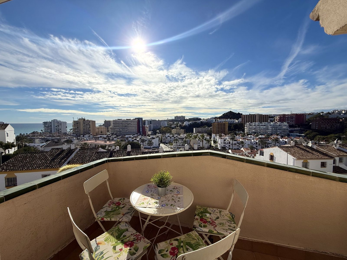 3 Bed Apartment for sale in Benalmadena Costa Costa Del Sol, Málaga, Spain