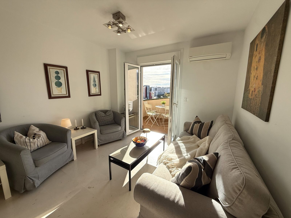 3 Bed Apartment for sale in Benalmadena Costa Costa Del Sol, Málaga, Spain