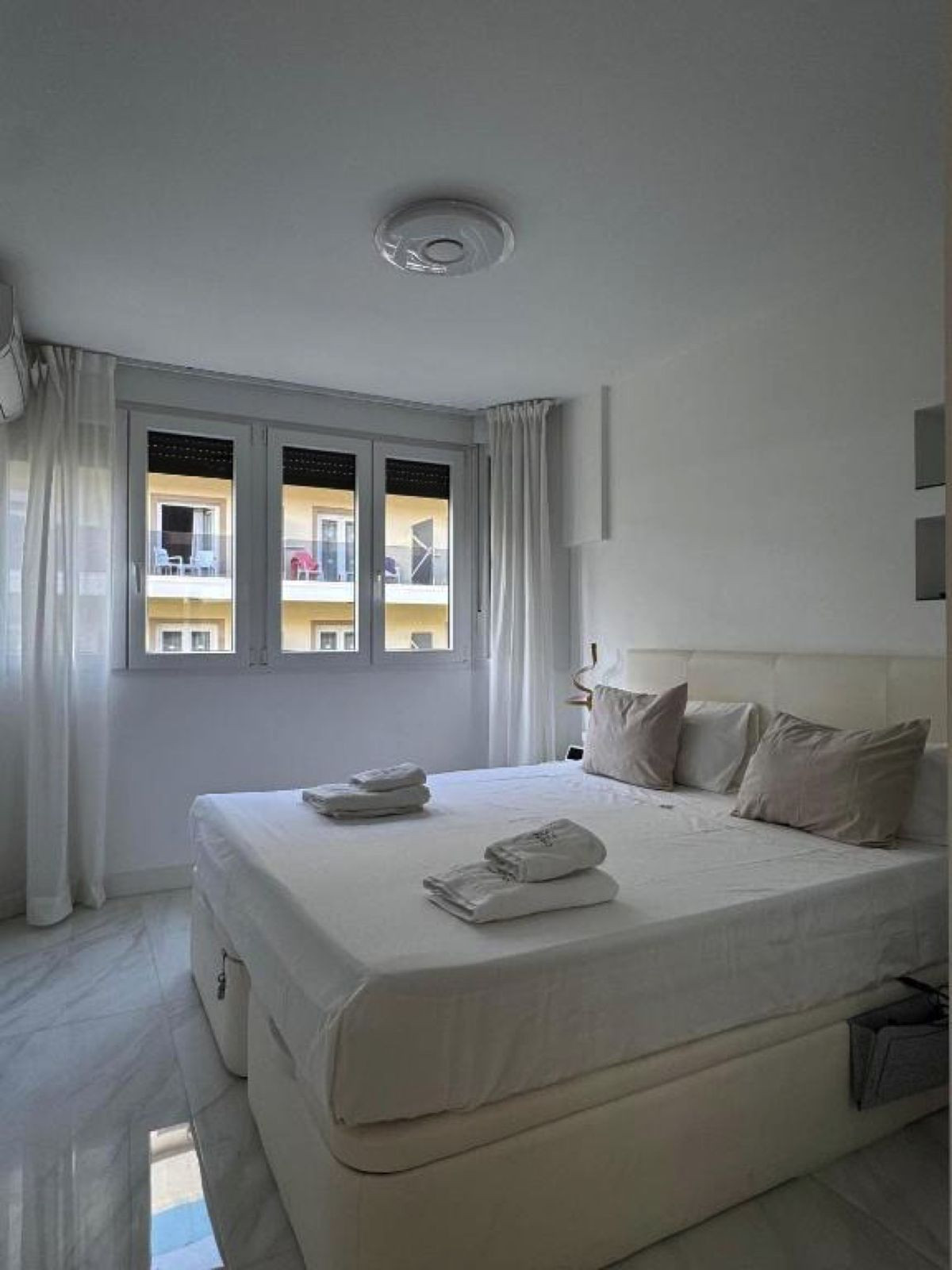 2 Bed Apartment for sale in Marbella Costa Del Sol, Málaga, Spain