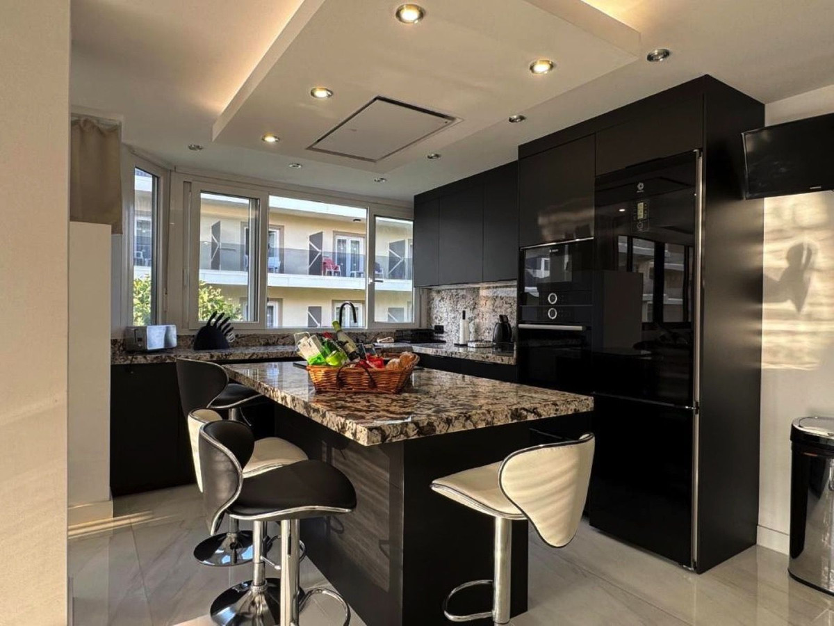 2 Bed Apartment for sale in Marbella Costa Del Sol, Málaga, Spain