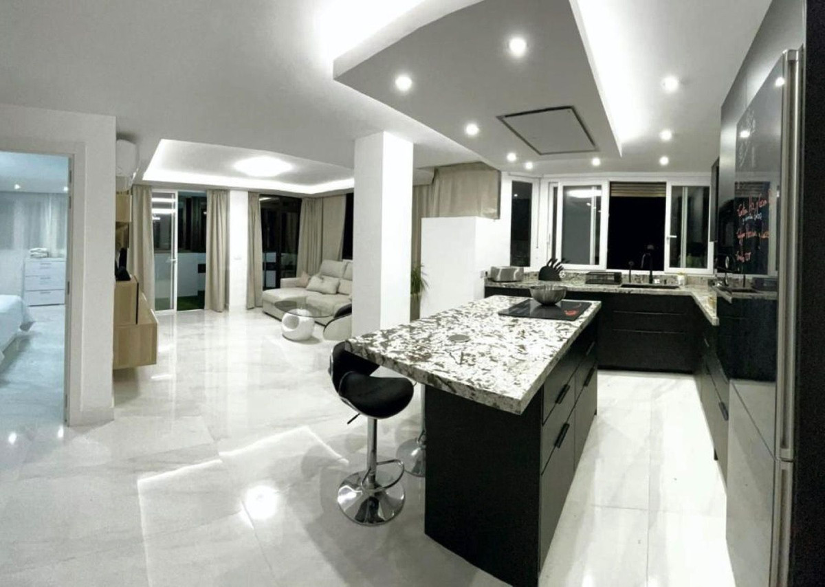 2 Bed Apartment for sale in Marbella Costa Del Sol, Málaga, Spain