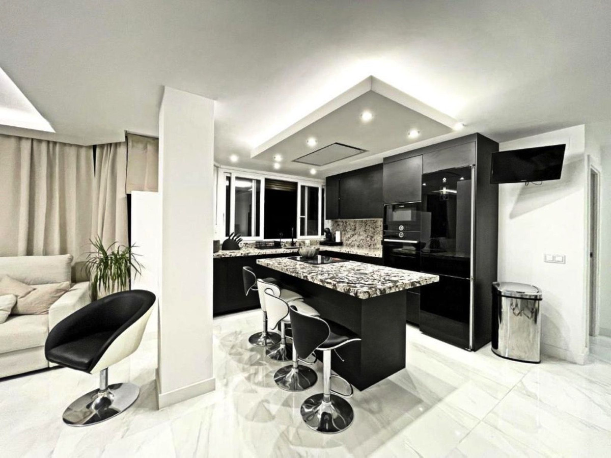 2 Bed Apartment for sale in Marbella Costa Del Sol, Málaga, Spain