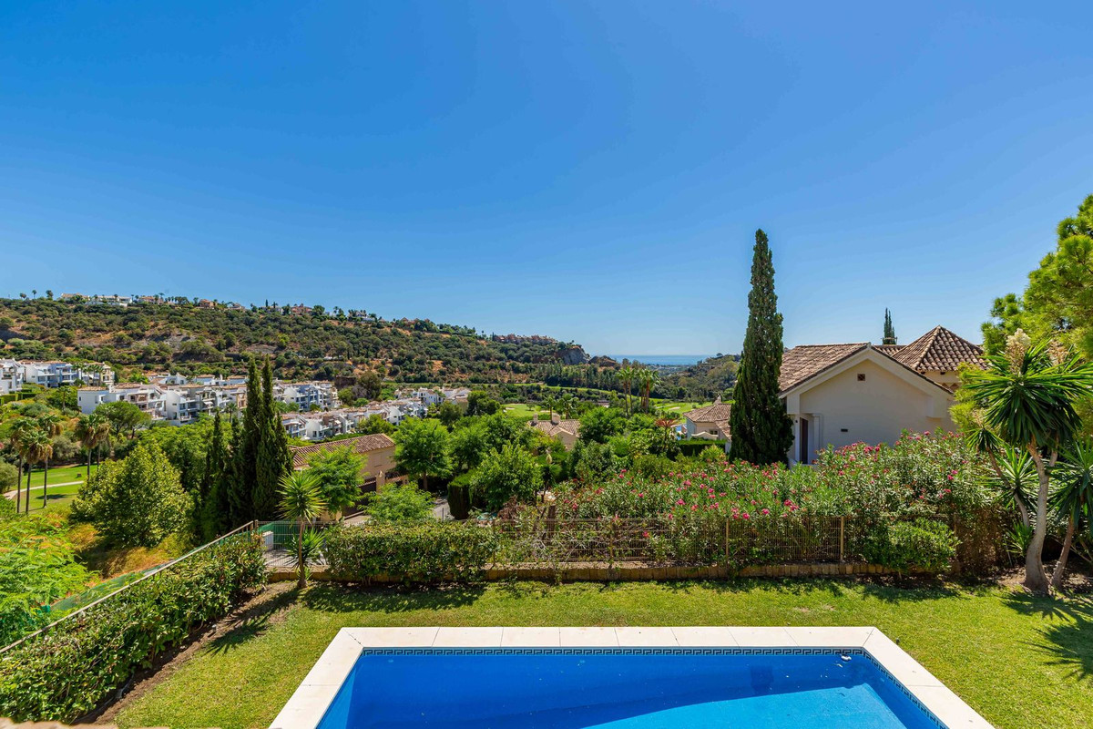 5 Bed Townhouse for sale in Los Arqueros Costa Del Sol, Málaga, Spain