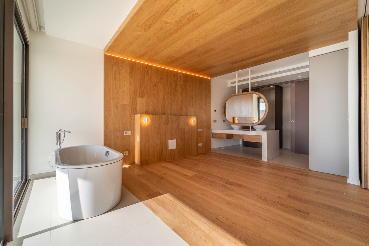 2 Bed Apartment for sale in Higueron Costa Del Sol, Málaga, Spain