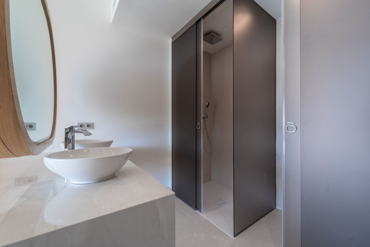 2 Bed Apartment for sale in Higueron Costa Del Sol, Málaga, Spain